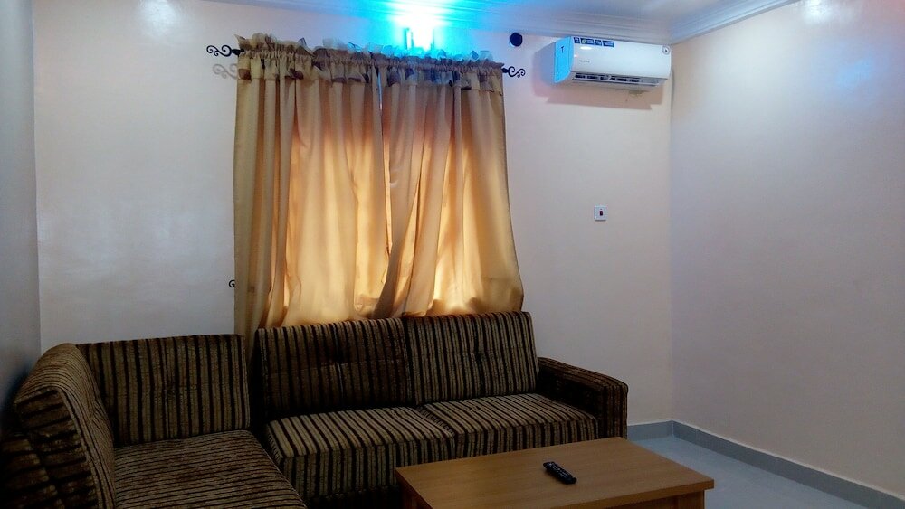 Фото Denposon Royal Hotel