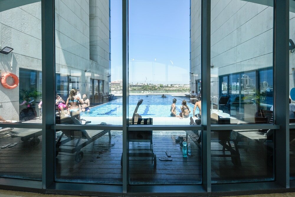 Фото Deluxe 2 Bedroom Apartment in Herzylia