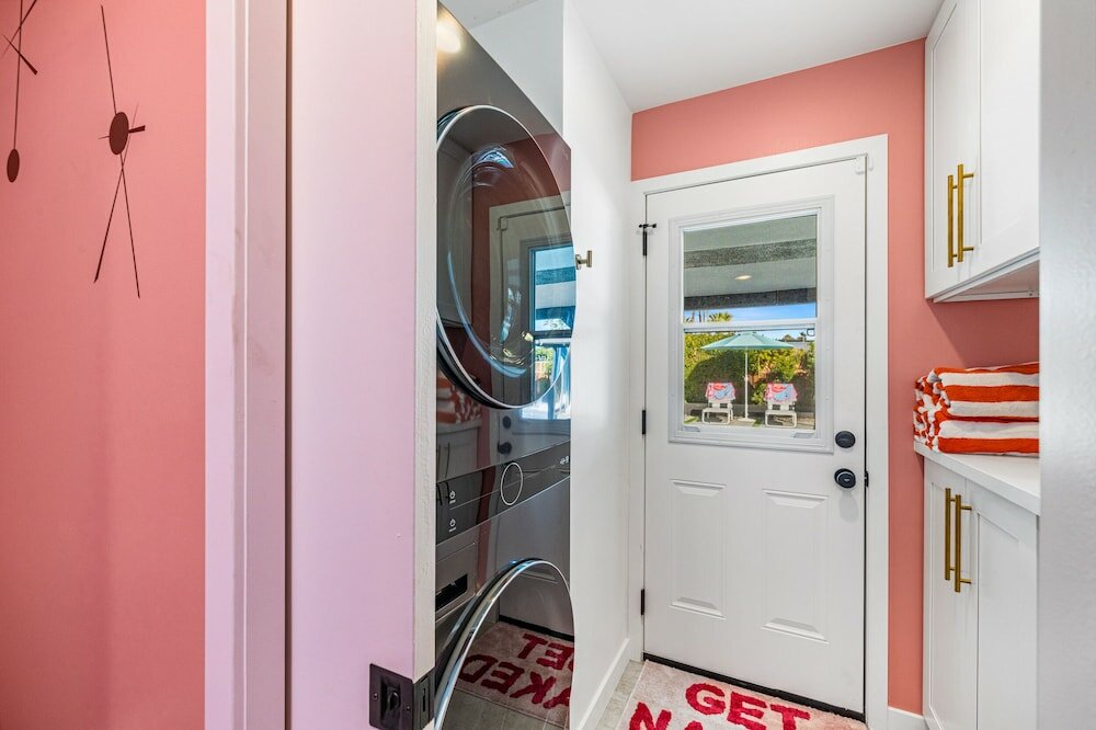 Фото Side by Side Lux Homes