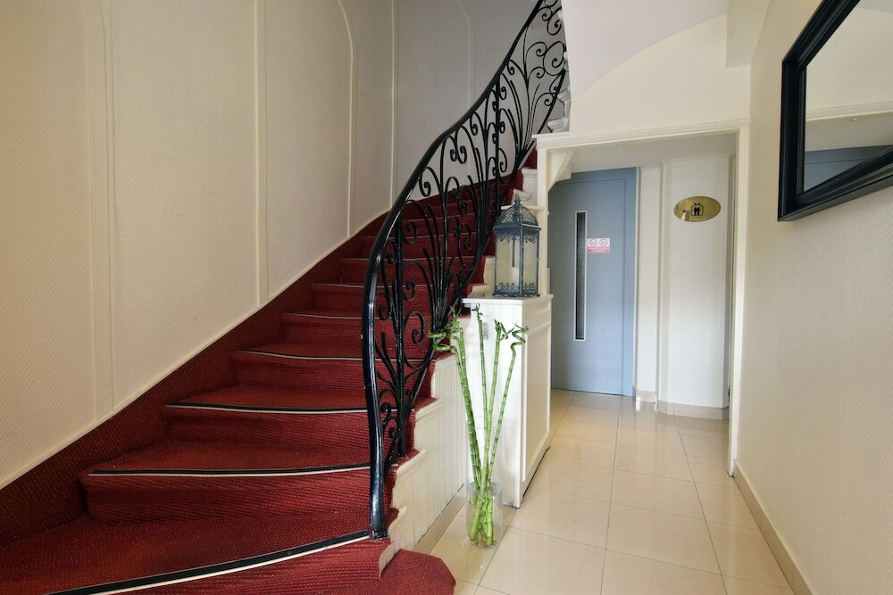 Фото Hotel Alyss Cambronne Eiffel