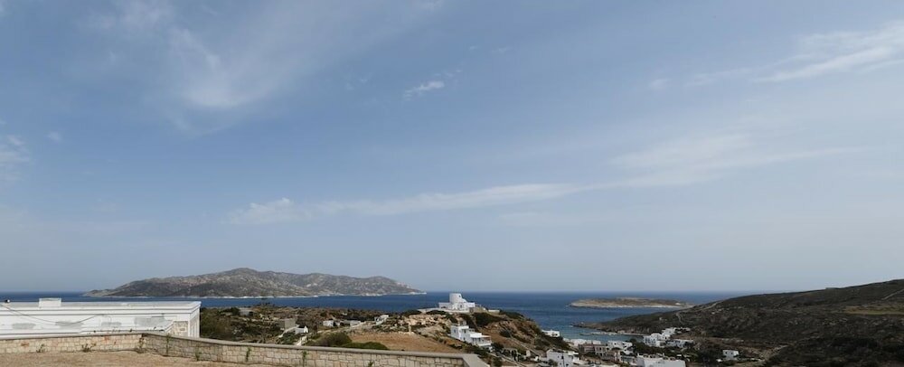 Фото Irene Kimolos Villas