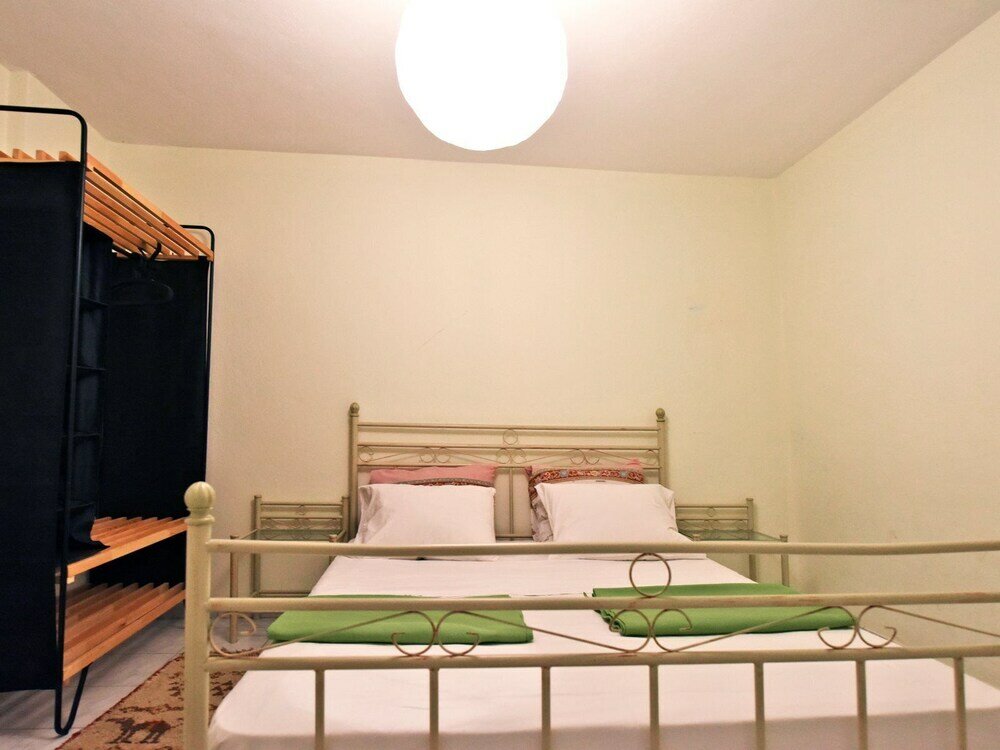 Фото Demi Maisonette