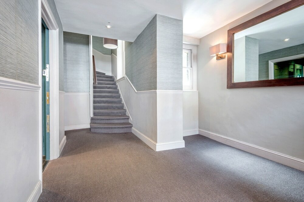 Фото Chic Chelsea Home near South Kensington by UnderTheDoormat