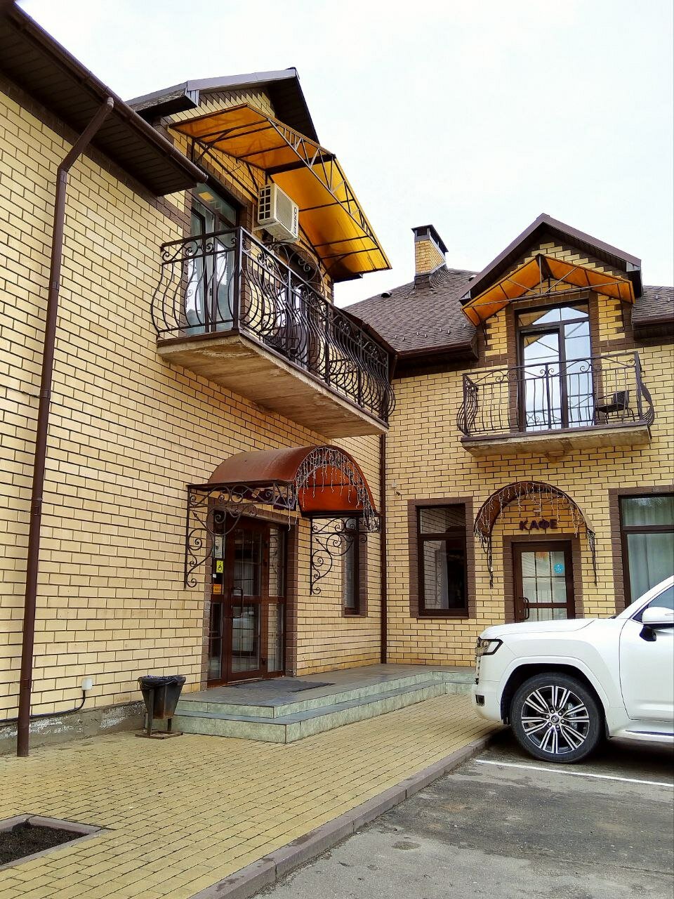 Фото отеля 2