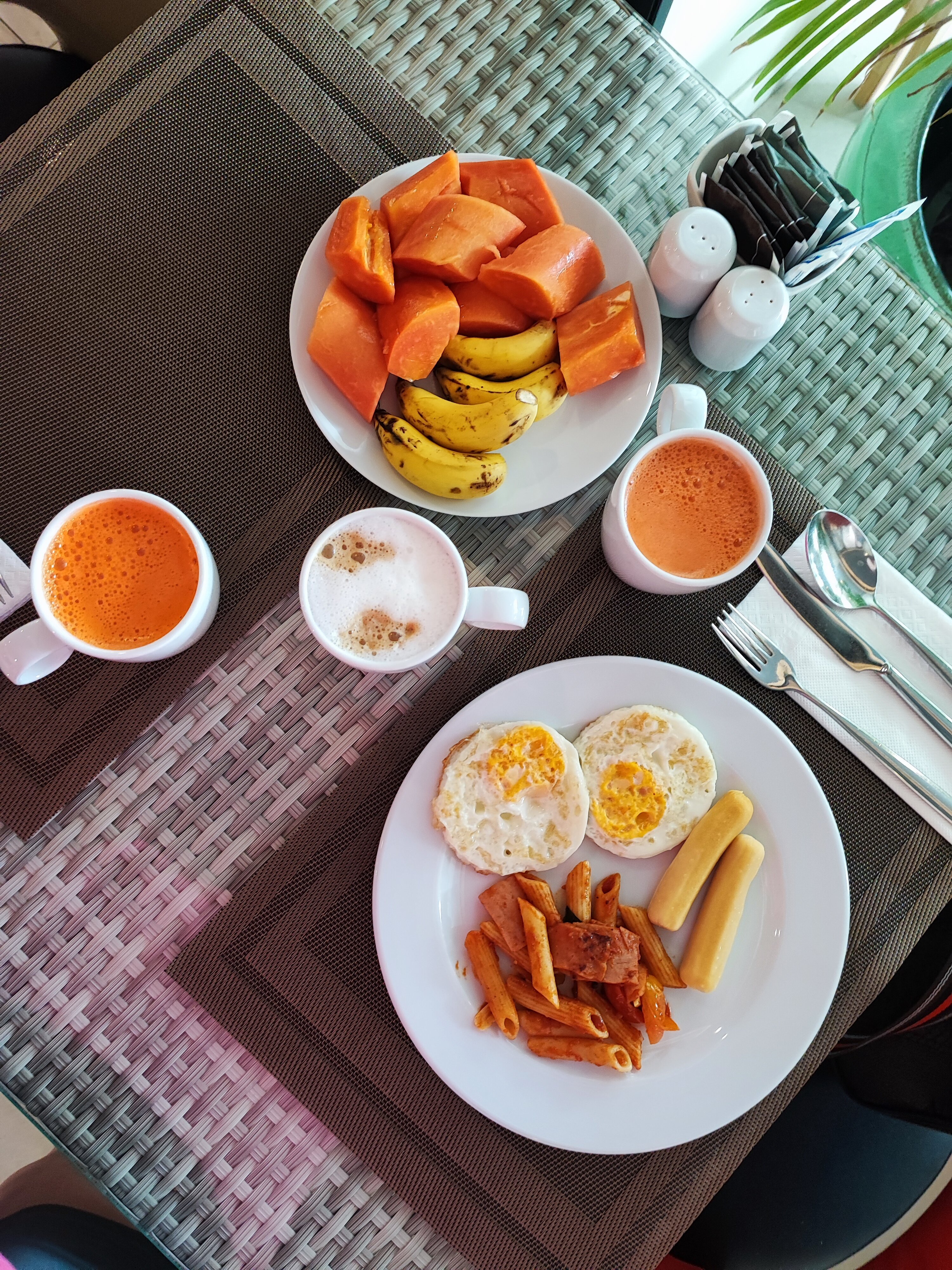 Фото Hotel Clover Patong Phuket