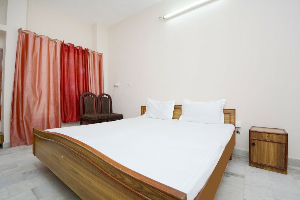 Фото Oyo 37159 Hotel Tanveer