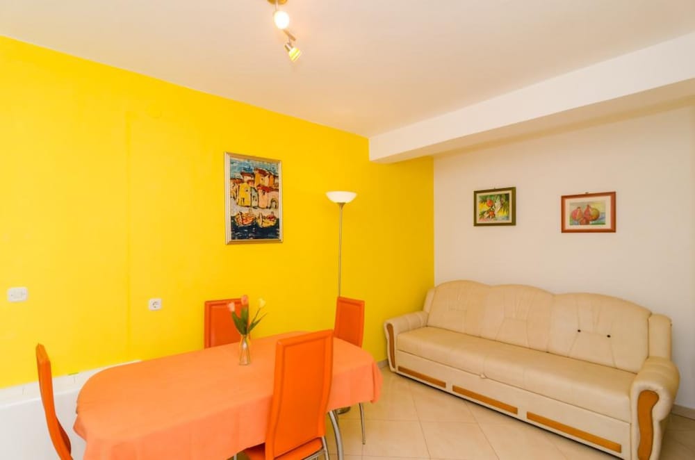 Фото Apartments Plavac Mali