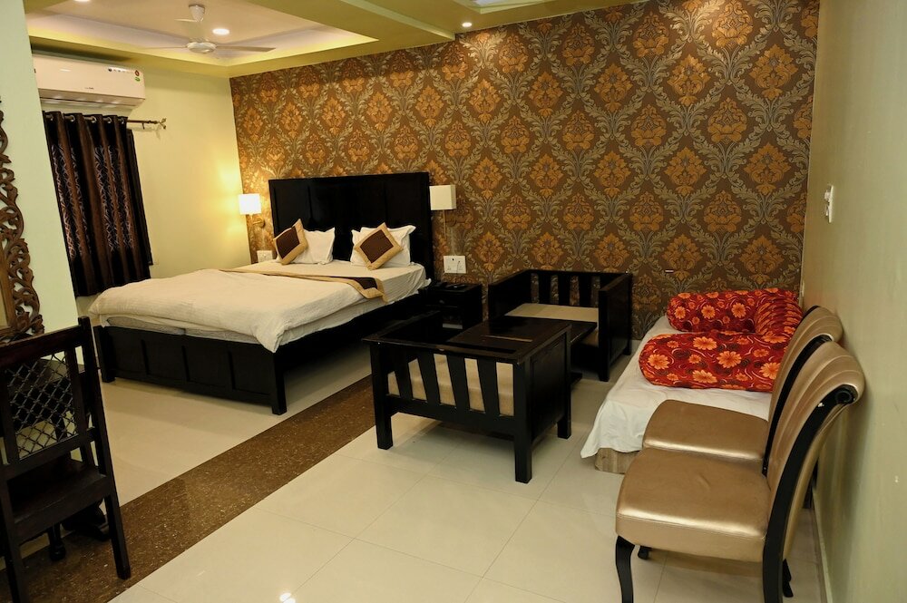 Фото Om Heritage Hotel