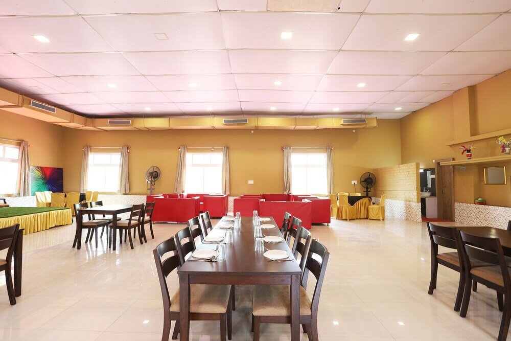 Фото Oyo 46175 Blue Lotus Club And Resorts