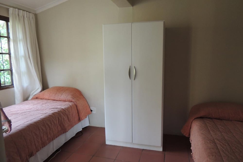 Фото The Brackens Guest House