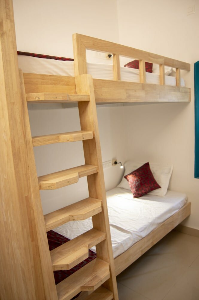 Фото Roambay Hostels