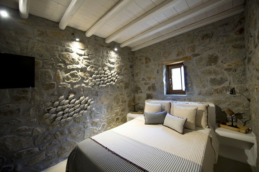 Фото Mykonian Studios