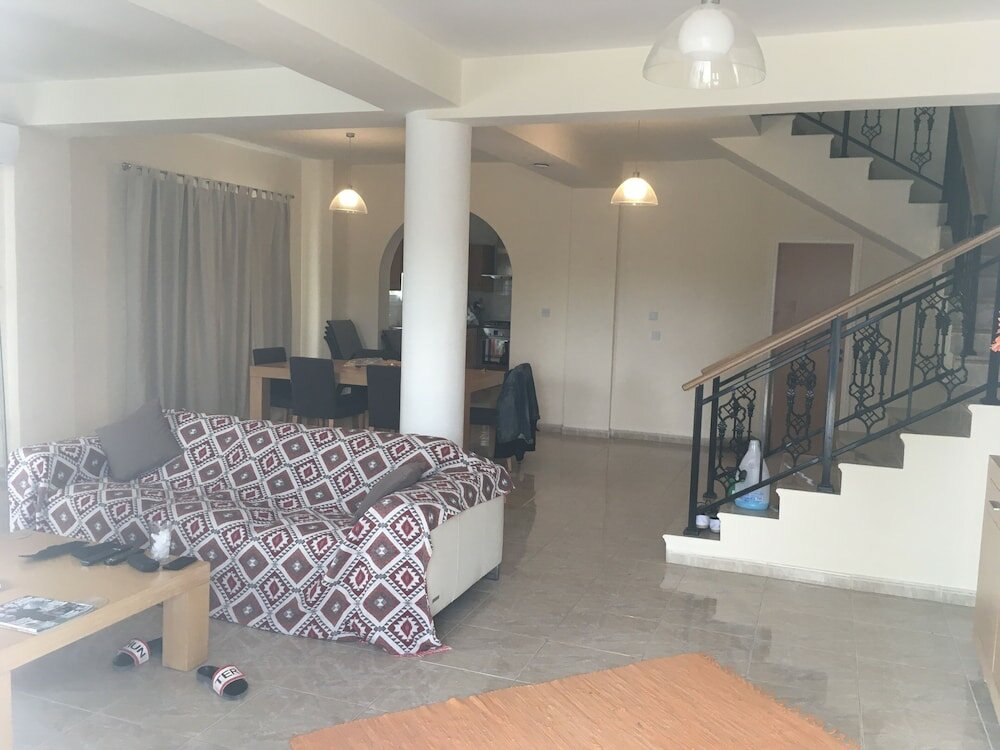 Фото 3 Bed Villa 10 Minutes Drive From Beautiful Beach