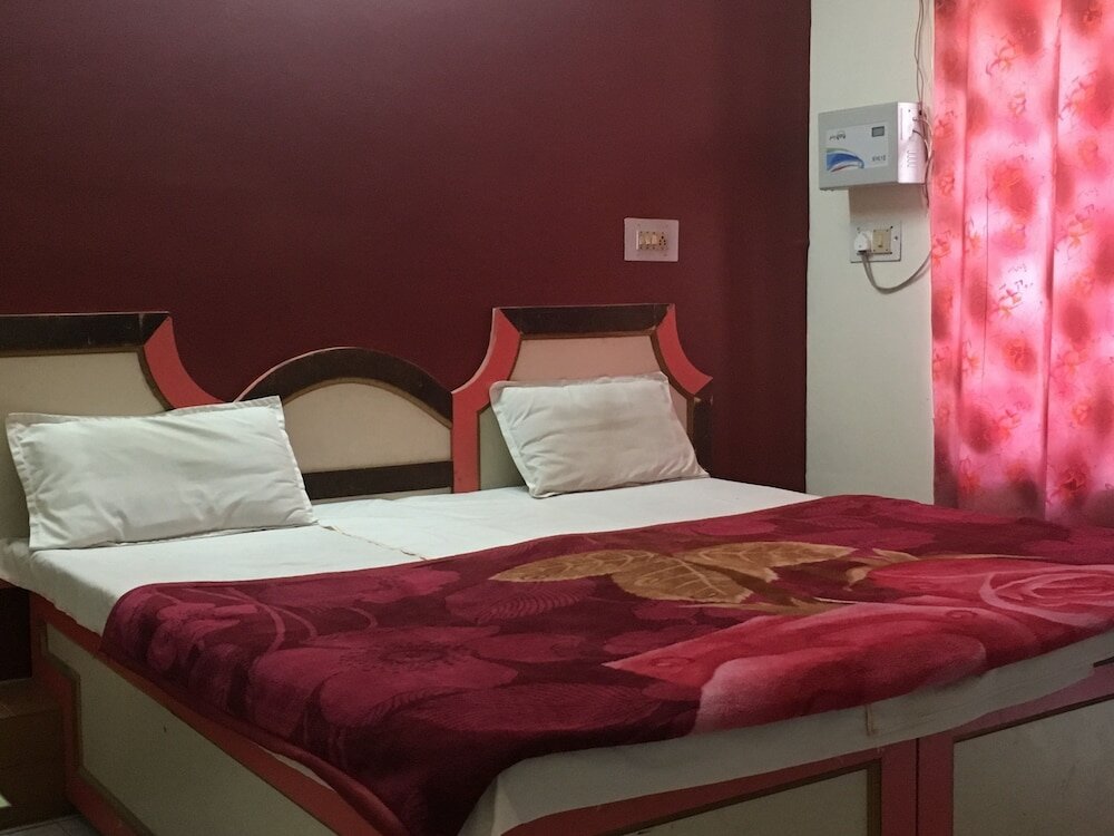 Фото Hotel White House