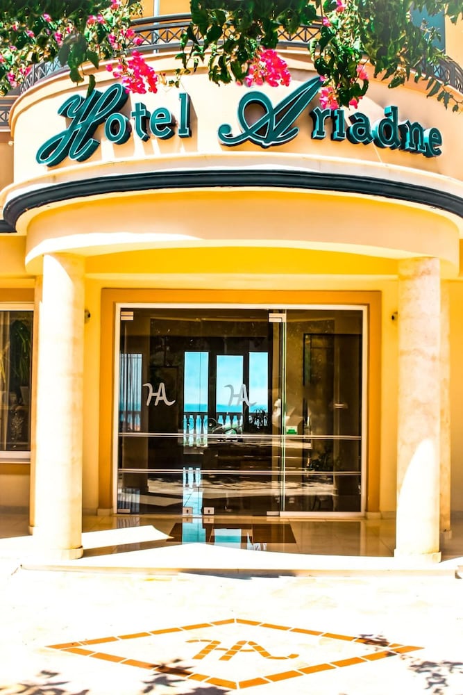 Фото отеля 3