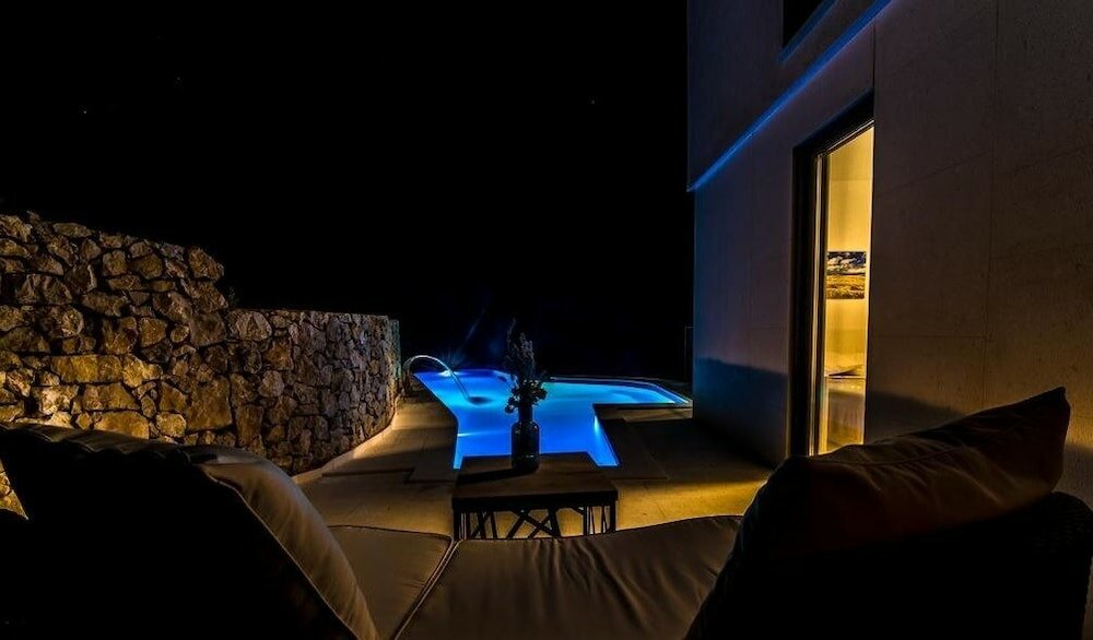 Фото Luxury Apartments Madomi