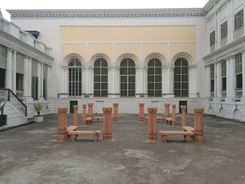 Фото Cossimbazar Palace of the Roys Rajbari
