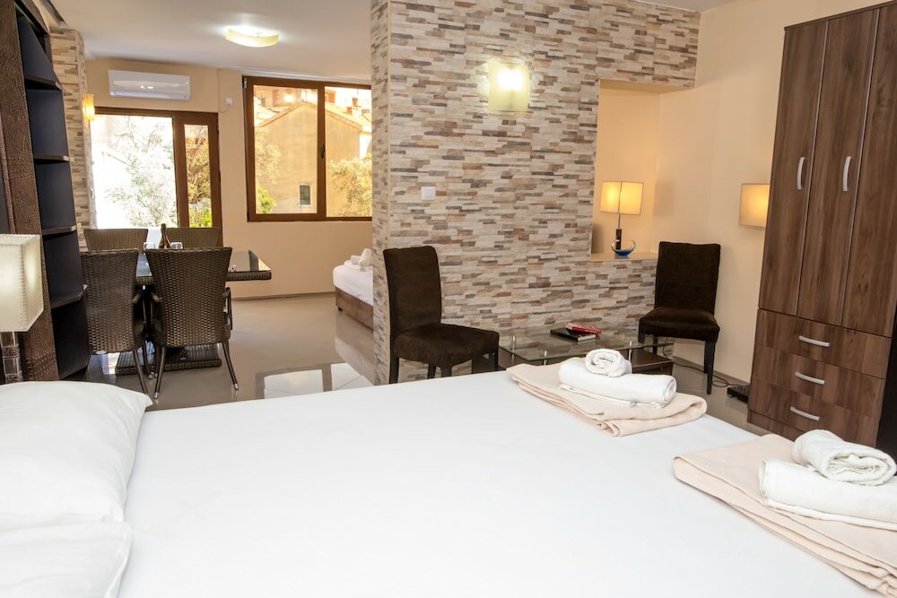 Фото Jovan Apartments