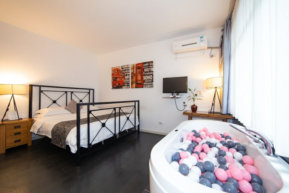 Фото Humble Inn Boutique Residence