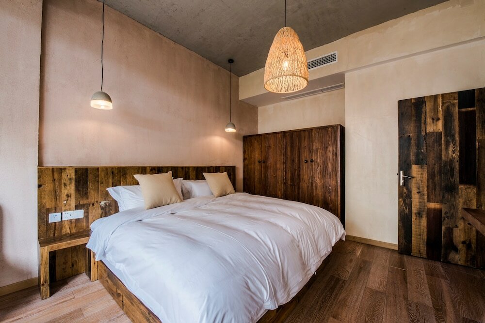 Фото Go Native Downtown House Ningbo