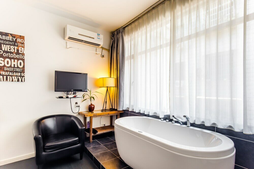 Фото Humble Inn Boutique Residence