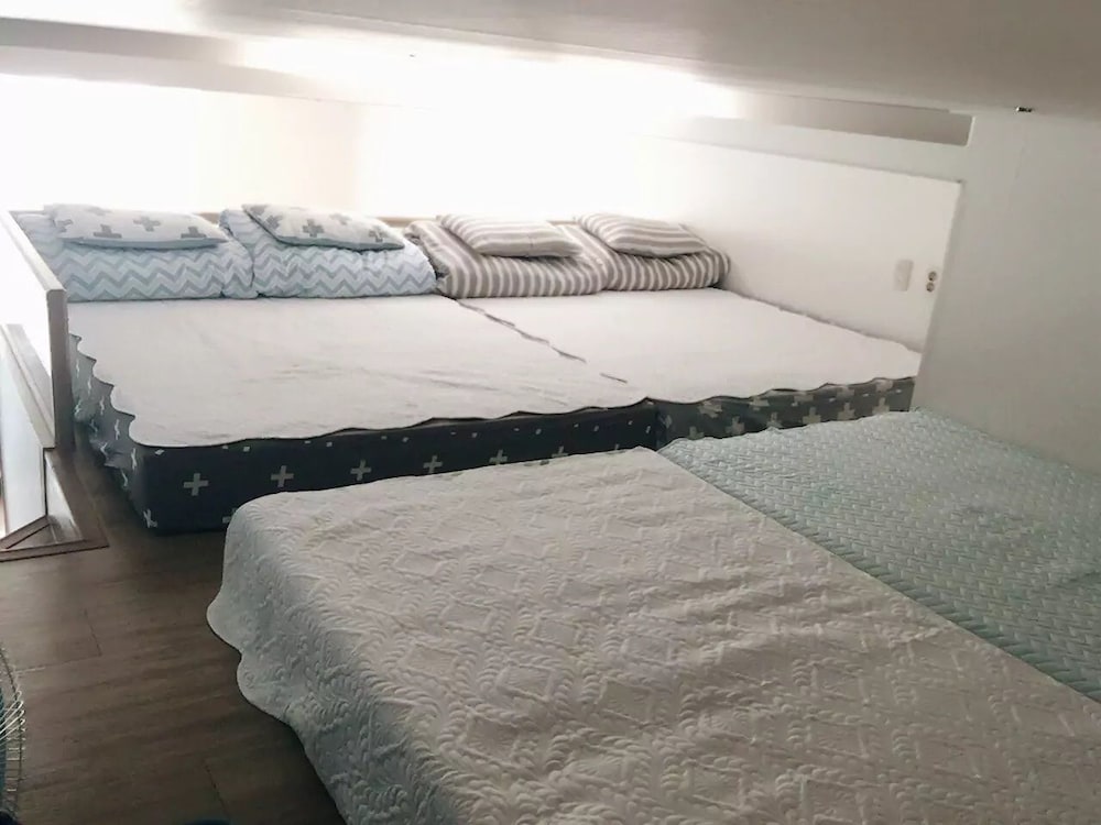 Фото Lee Apartment 1