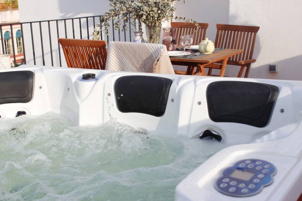 Фото Sevilla Alquila Amplios Apartamentos Duplex EN San Bernardo