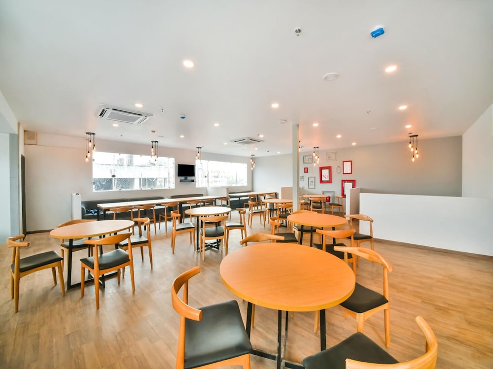 Фото Hotel Broadway Udaipur