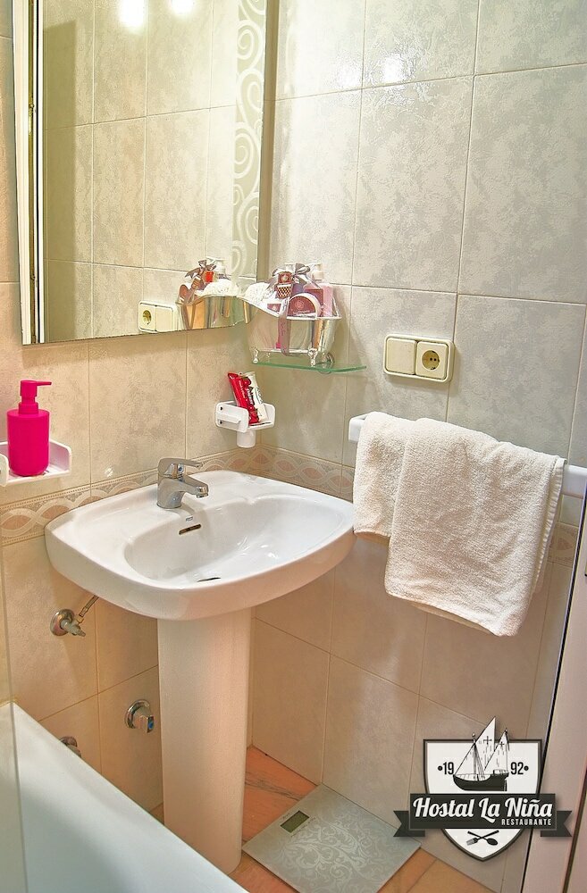 Фото Hostal La Niña