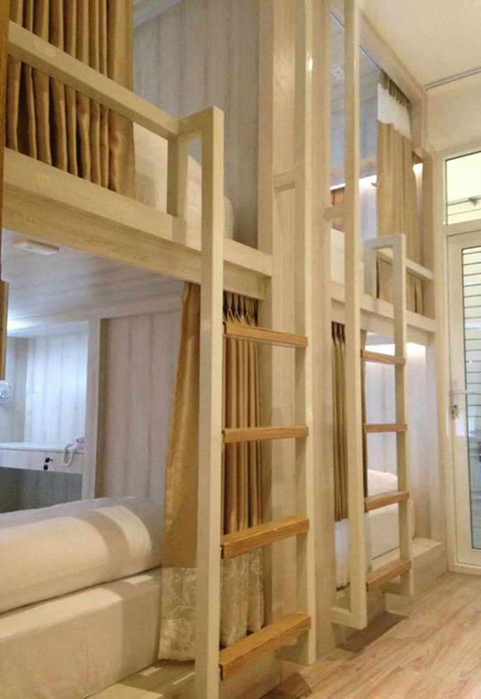 Фото Mariya Lady Hostel At Suvarnabhumi Airport - Female Only