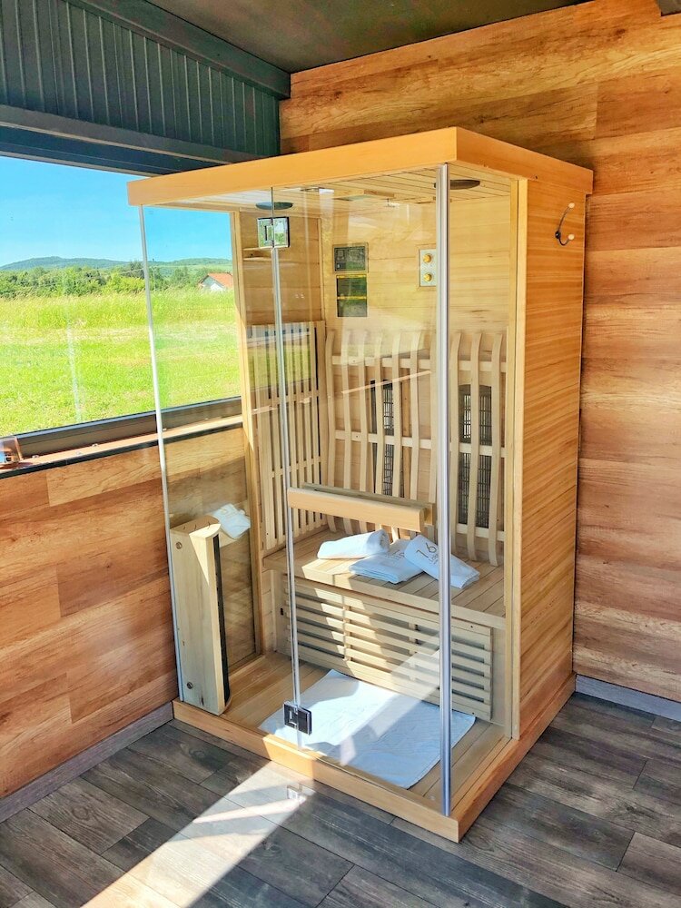 Фото 16 Lakes Hotel