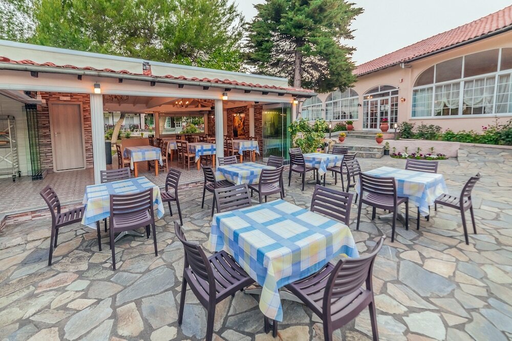 Фото Sintrivanis Beach Resort