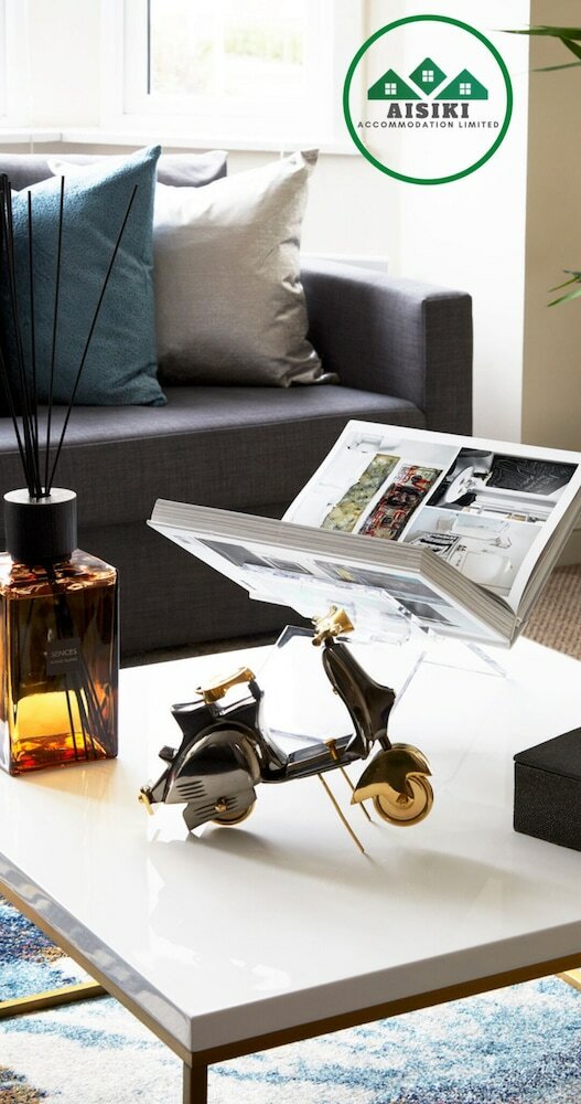 Фото Upton Road Apartments