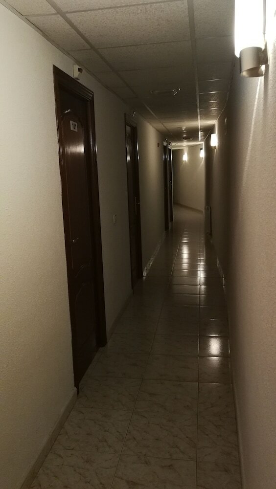 Фото Hostal La Embajada