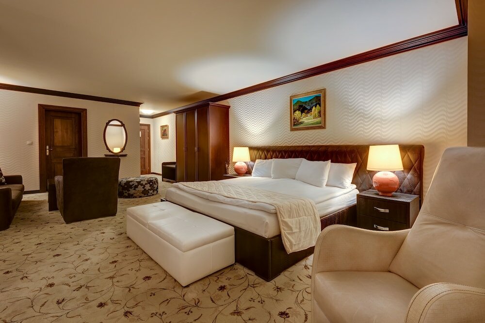 Фото Shiroka Laka Hotel