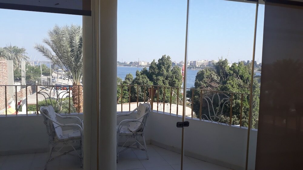 Фото Spring Hotel Luxor