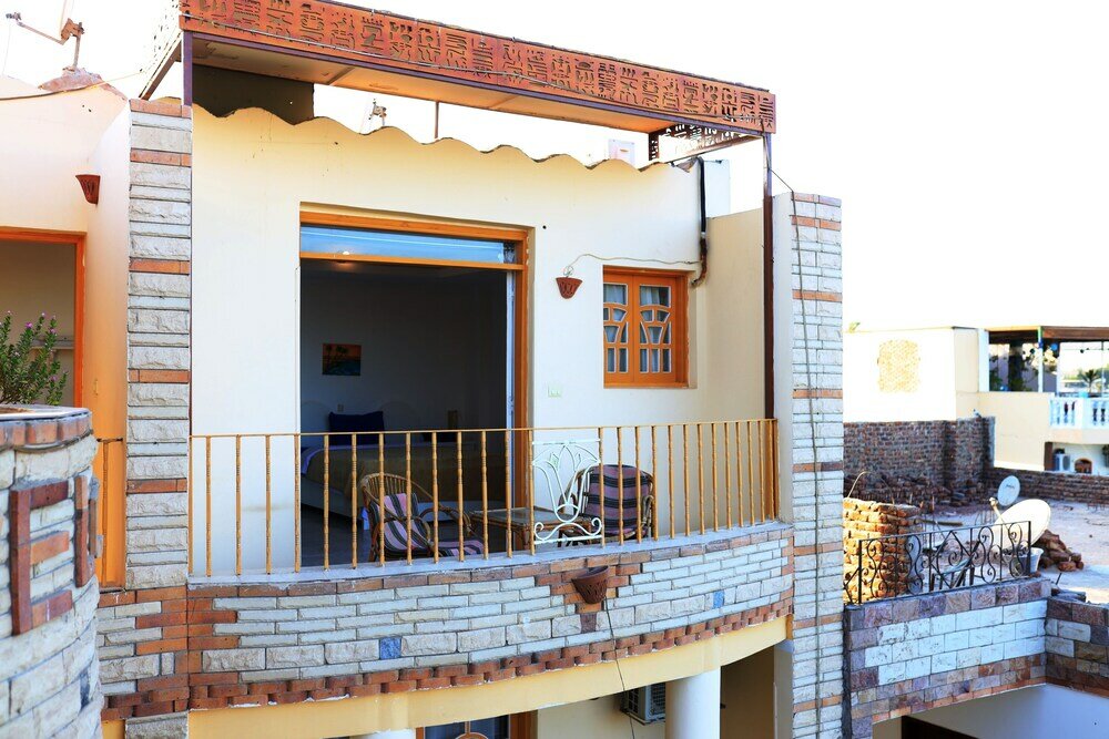 Фото Spring Hotel Luxor