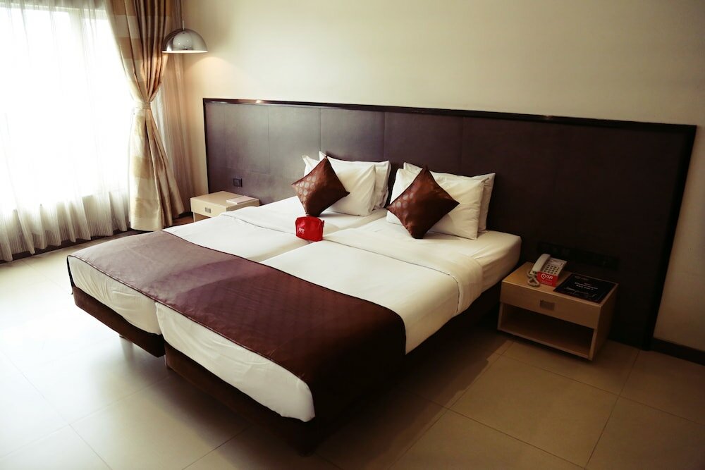 Фото Oyo 697 The Sirona Hotel