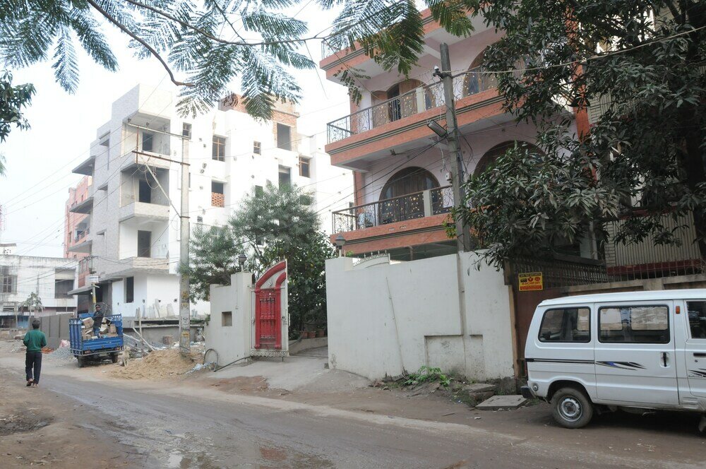 Фото отеля 2