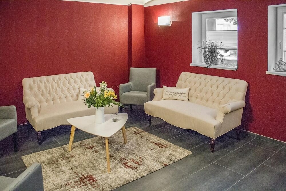 Фото Hotel & Pension Villa Laluna