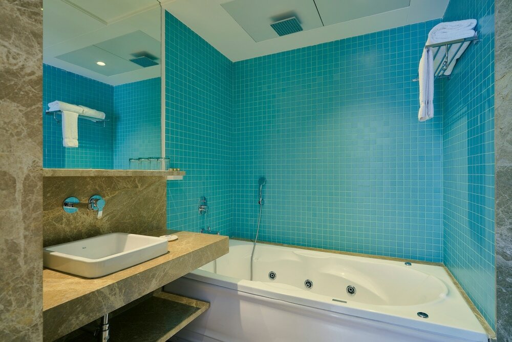 Фото Blu Feather Hotel & SPA