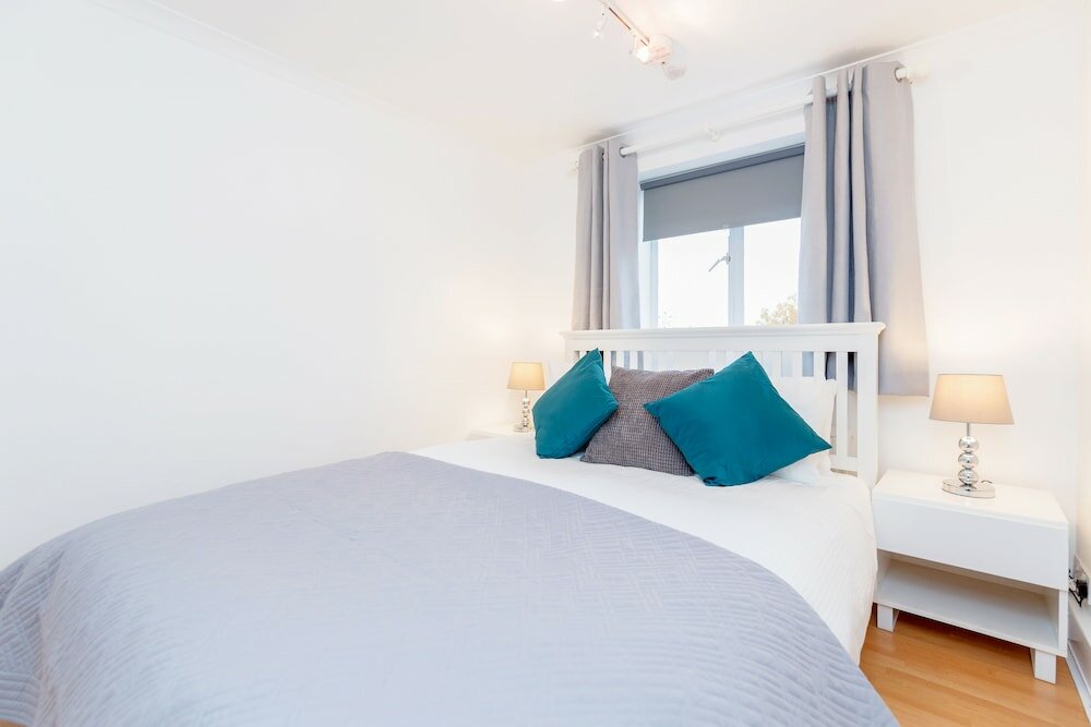 Фото Holland Park Heights by BaseToGo