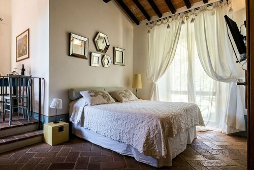 Гостиница B&b Villa San Bartolomeo в Монтепульчане