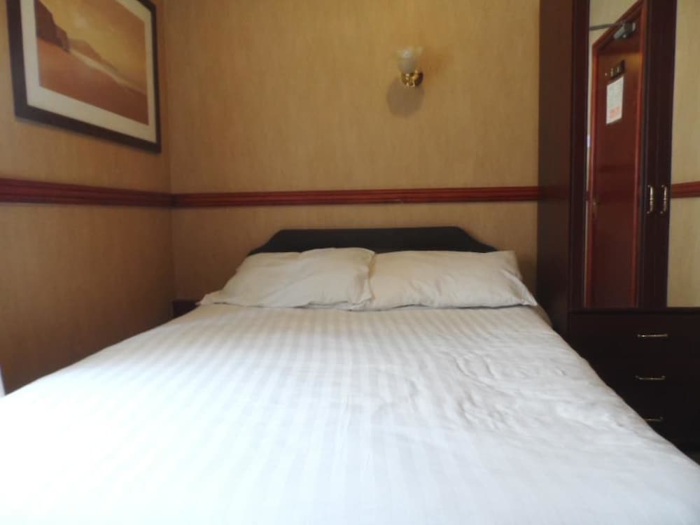 Фото The Riviera Hotel