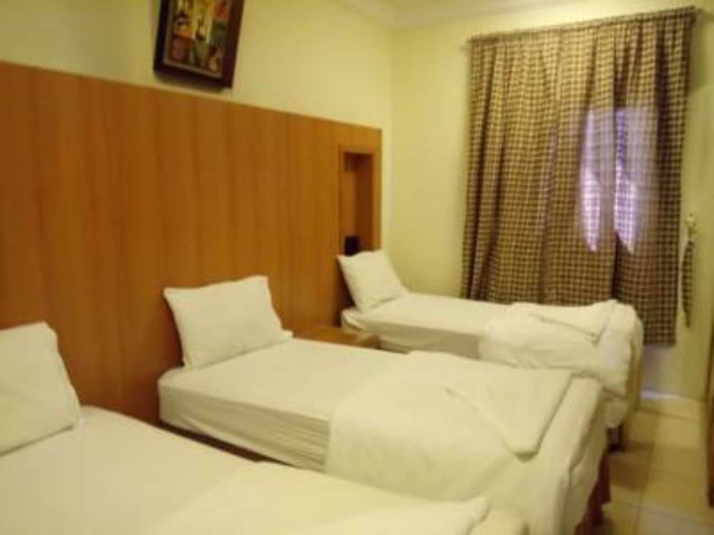 Фото Aayan Al Shisha Hotel