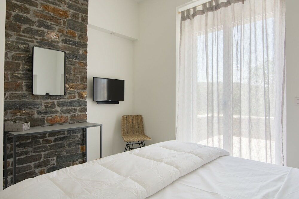 Фото Vourkari Village