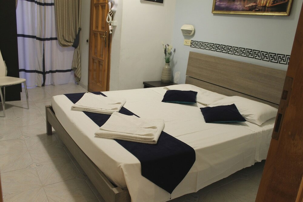 Фото Hotel Orbis