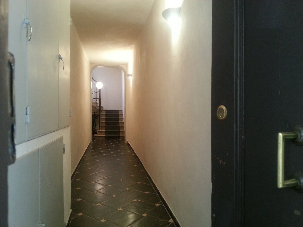 Фото Piazza delle Erbe Stylish Flat