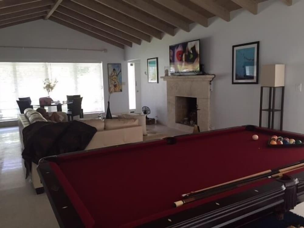 Фото Salty Bungalows Rosie