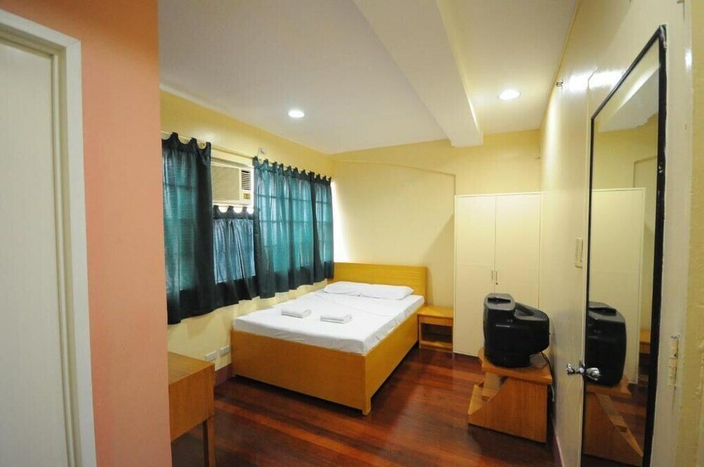 Фото Marbella Leisure Hostel